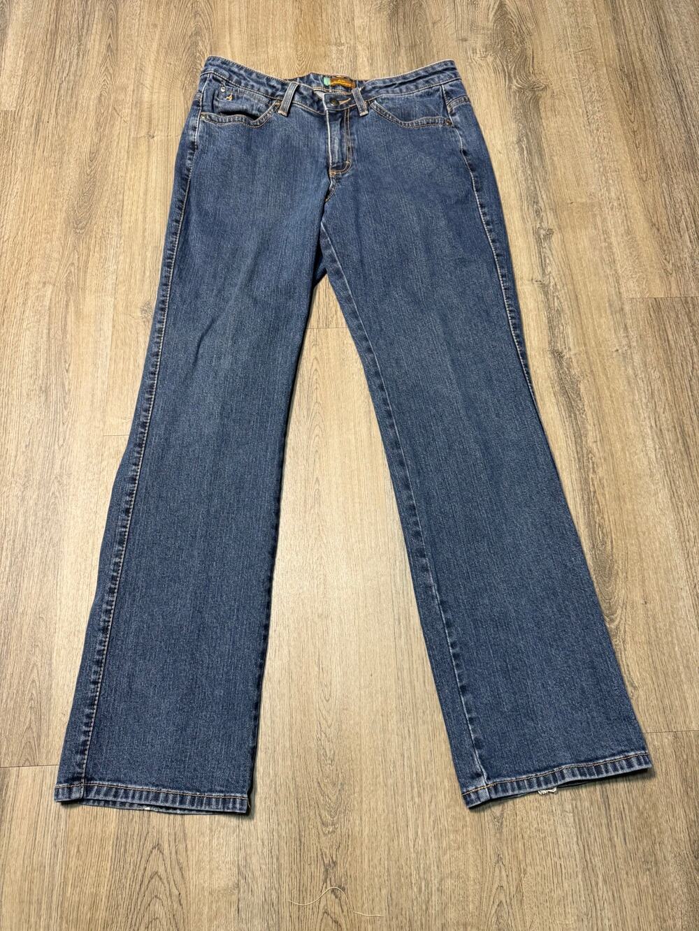 Vintage Aura Wrangler Women's Short Rise Straight-Leg Jeans